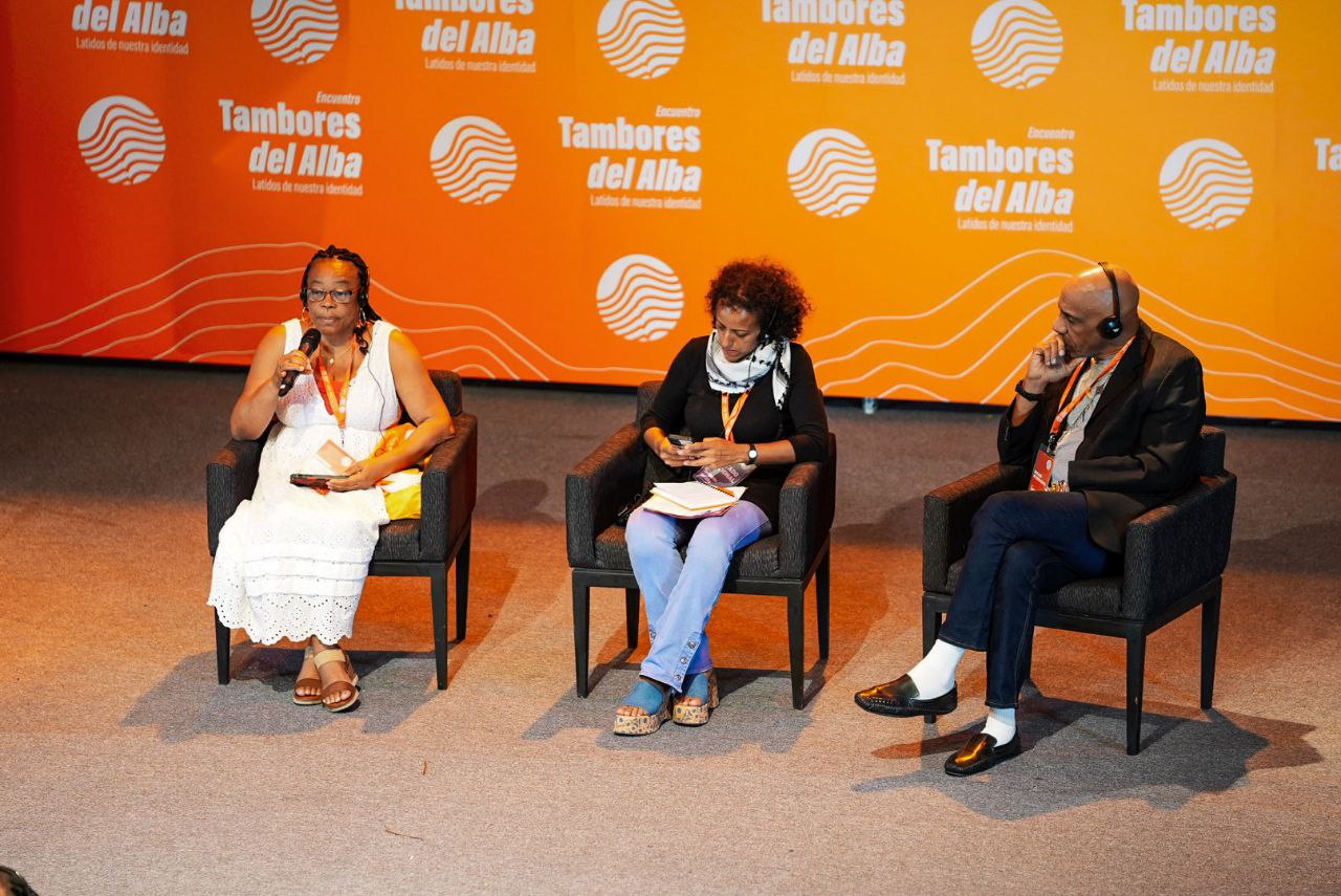 Economía y turismo cultural resonaron en Encuentro Tambores del ALBA