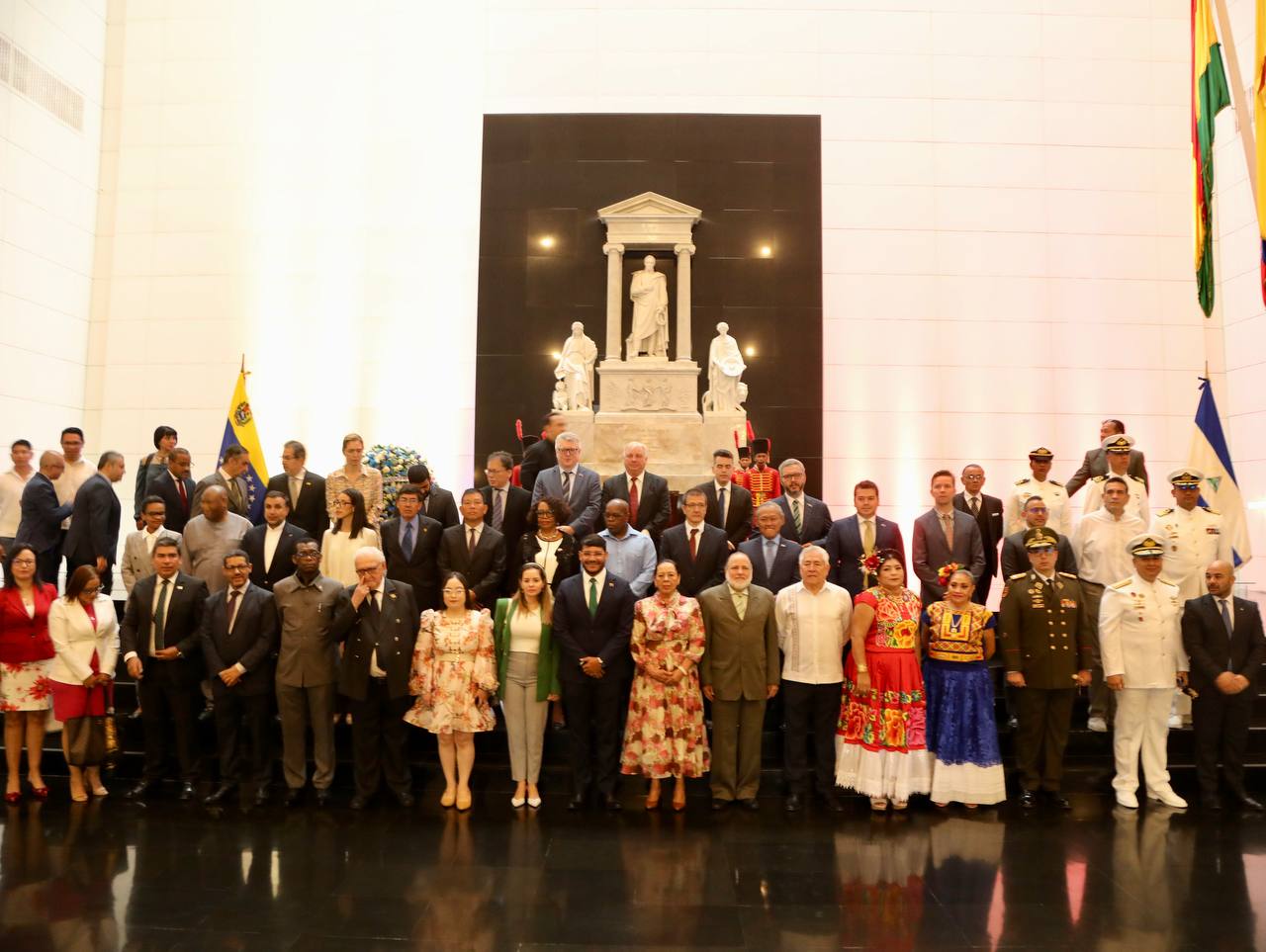 ALBA-TCP se une a la conmemoración del 203° aniversario de la independencia de Nicaragua