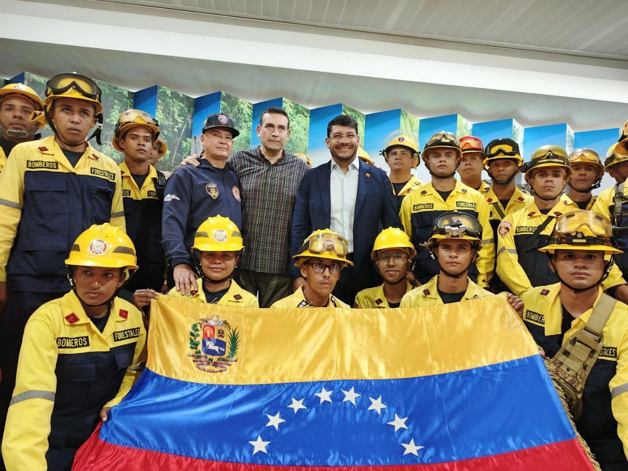 Simón Bolívar Task Force sent aid to Bolivia to help mitigate fire