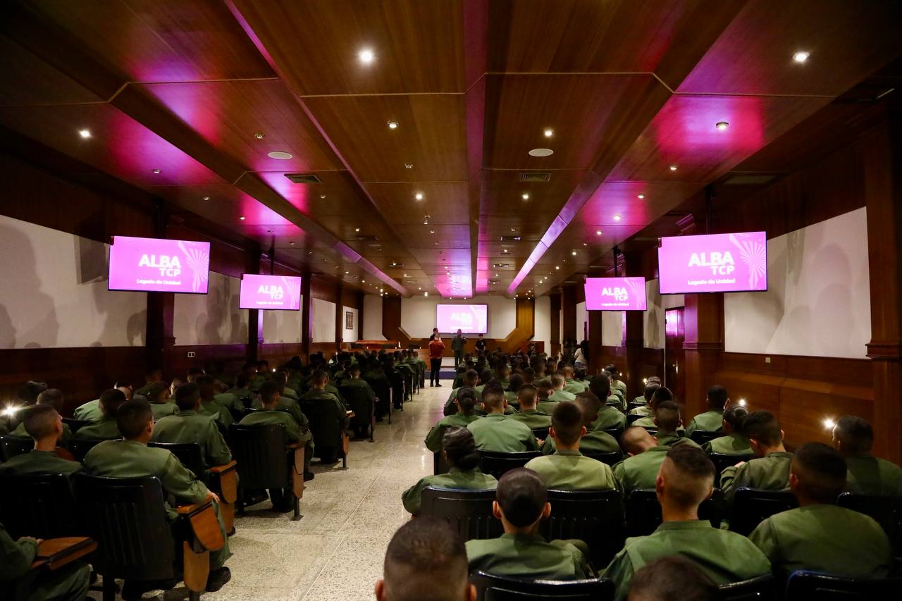 ALBA-TCP: Legado de unidad centra debate en ciclo de formación de la Academia Militar Bolivariana