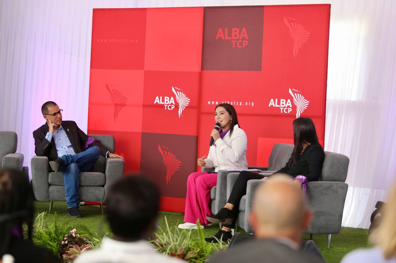 ALBA-TCP eleva la voz de las mujeres para tejer redes que permitan construir procesos de cambios